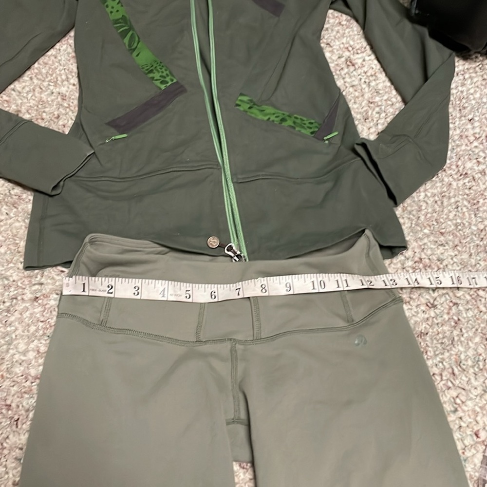 lululemon athletica Olive Green Athletic Shorts Set - Picture 4 of 9